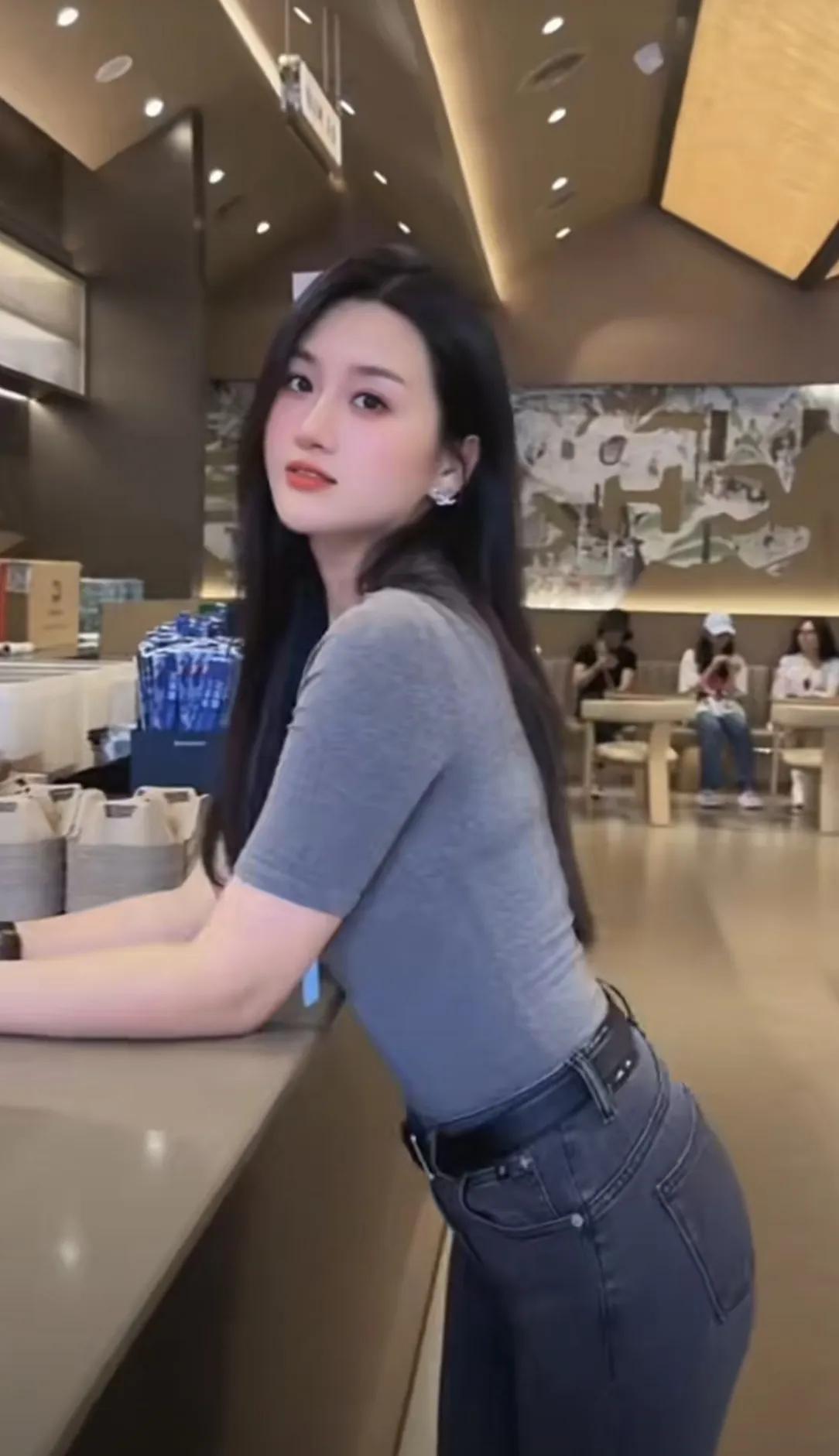 美丽动人！