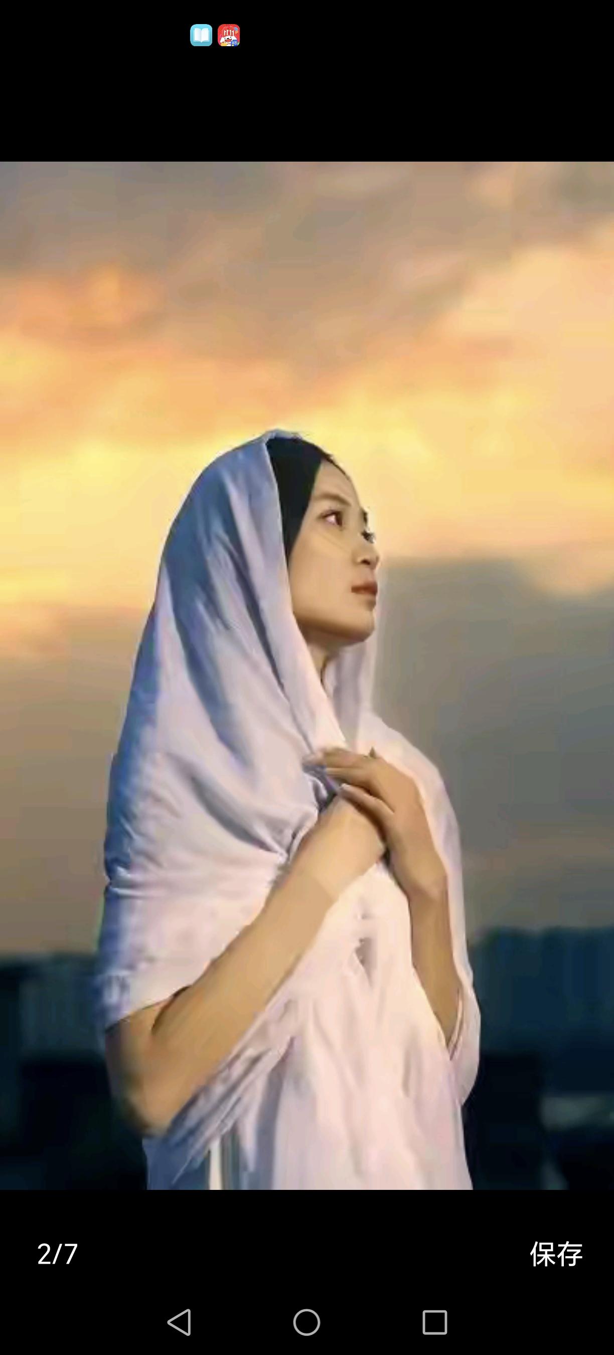 时光匆匆流逝，似乎从未为任何人停留片刻。岁月如白驹过隙，转眼间，我们已走过了几十