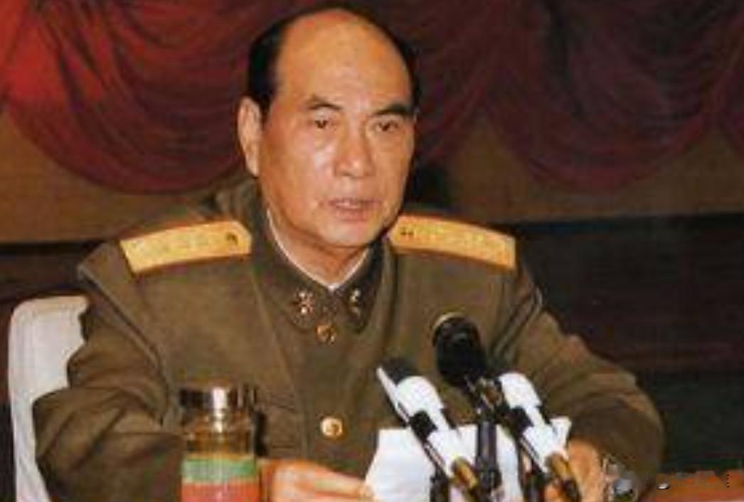 张万年真是后来居上。

1985年当李九龙，傅全有，刘精松直接由军长，被破格提拔