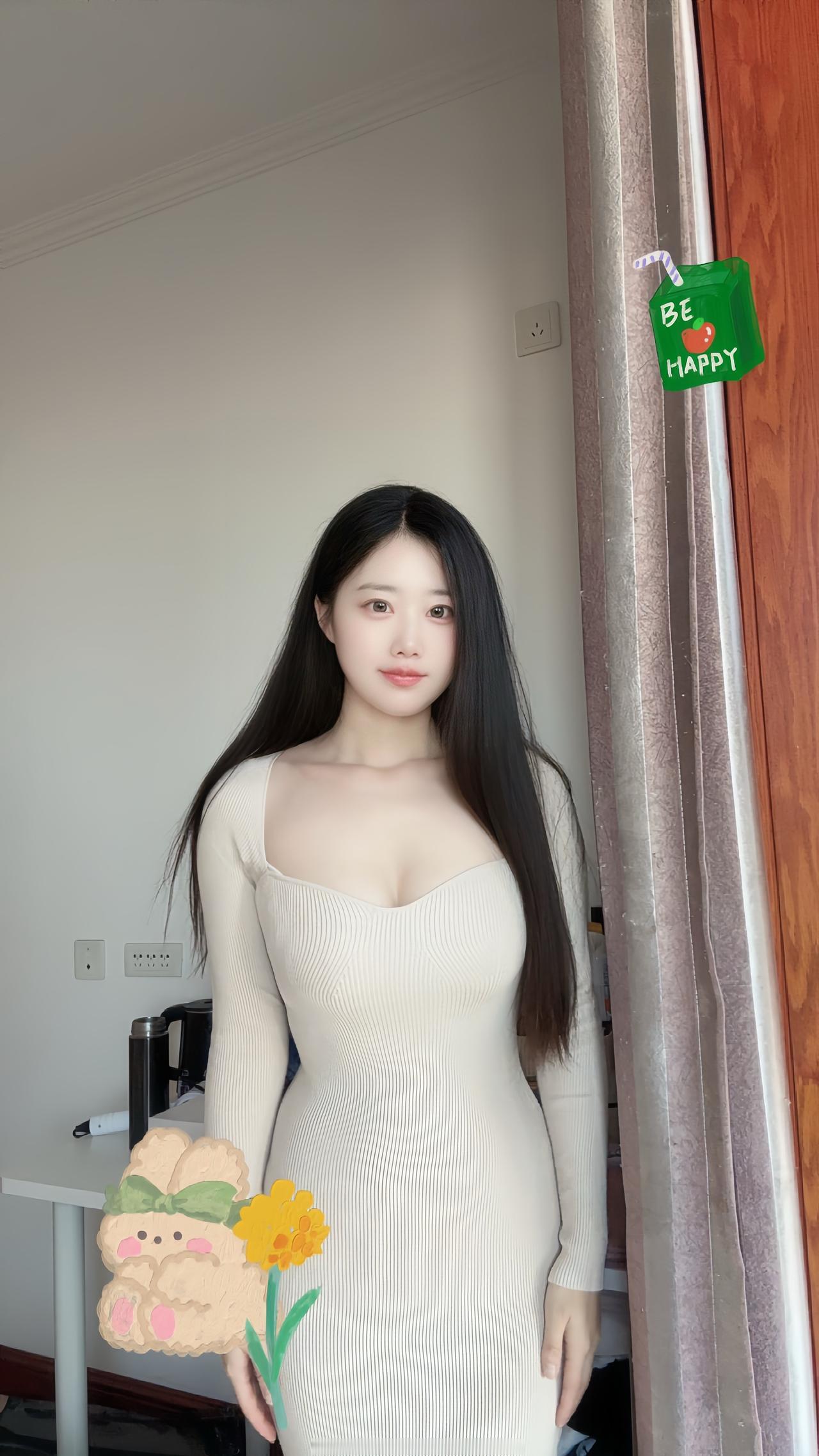 她好 我坏 好了吧小性感 对镜拍穿搭 室内 户外