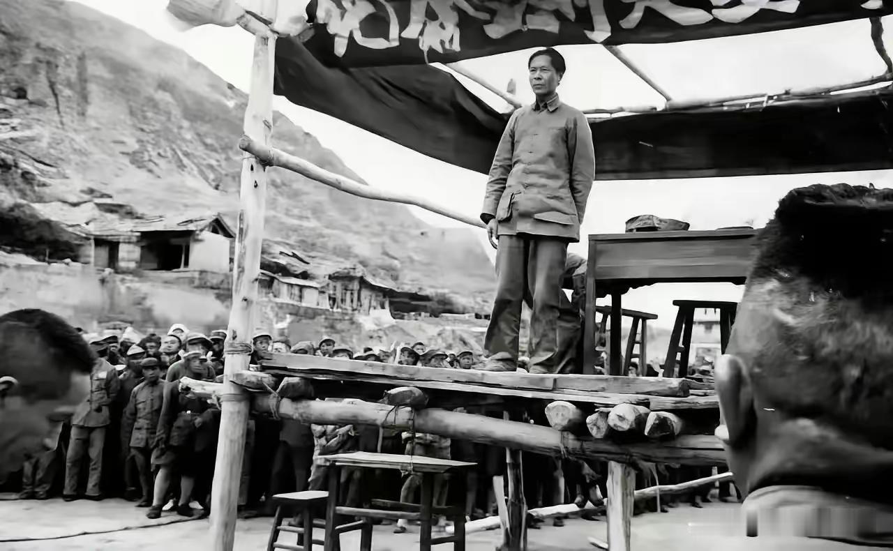 毛主席，中国人民过上好日子的奠基人！
今天过年，看着满桌子佳肴美味，忽然想起“吃