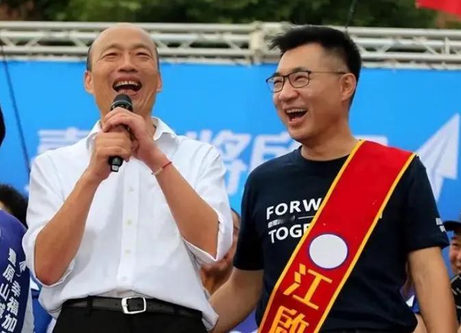 【韩国瑜与江启臣搭档组成“韩江配”，角逐台立法机构正副负责人】
根据台媒报道称，