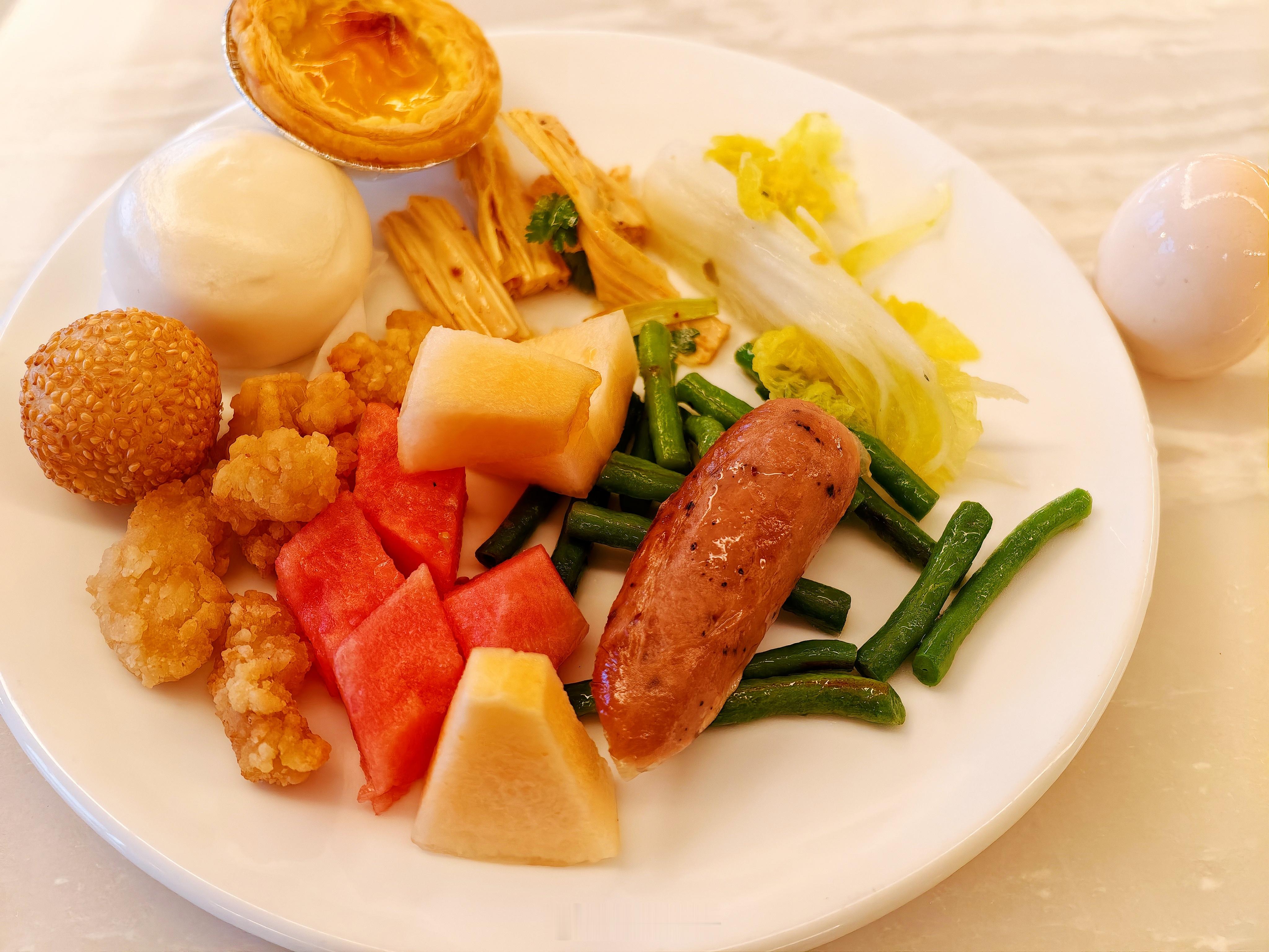 南宁！报道！cba俱乐部杯新疆男篮小卢篮球世界 南宁