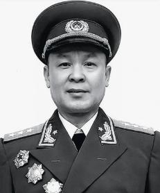 韦国清刚从越南回来，就立马被派到广西当省长，此前，他去越南支援抗法战争，打了不少