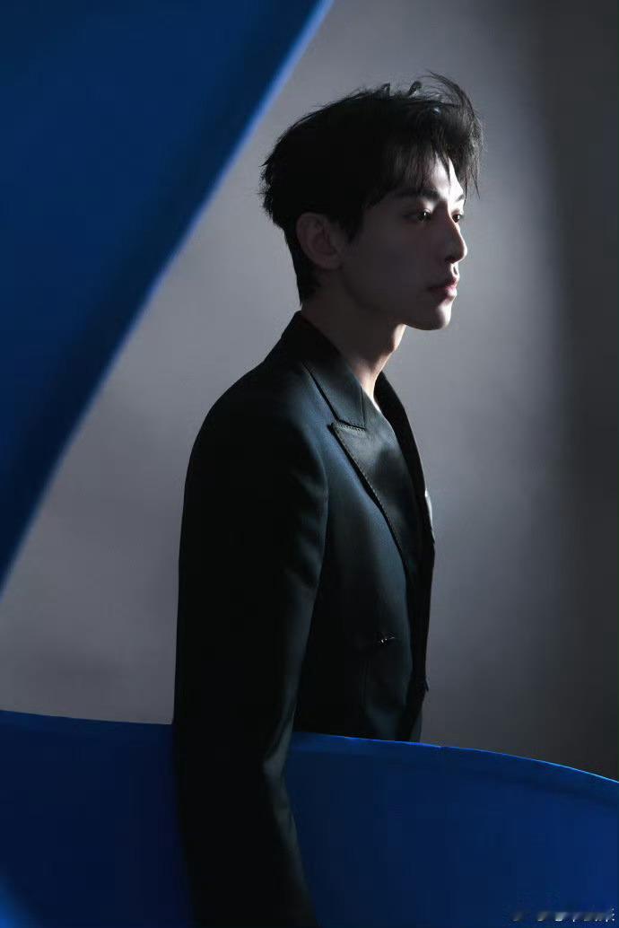 辛云来小碎步合影好戳辛云来小碎步合影简直萌翻啦🤩 完全没明星架子，用这么实在的