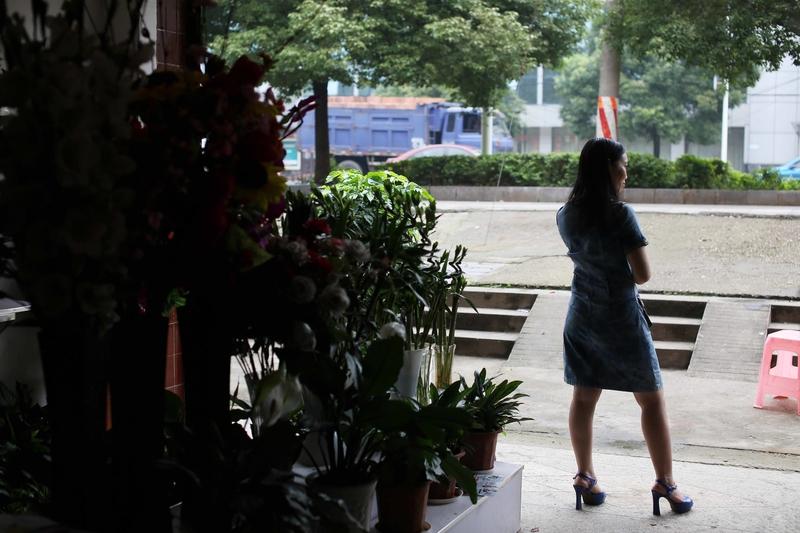 你信不信做生意特别讲运气的。我有个朋友疫情的时候开个饭店，别人都干倒闭了，他干起