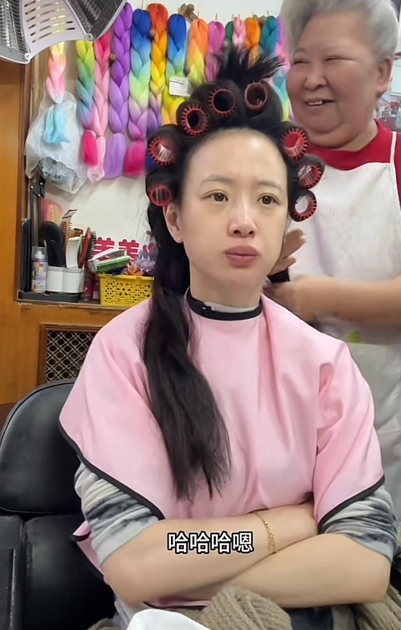 李梦的实力被严重低估了！其实她一点不丑。虽然不算惊艳，但是特别有味道。她眼距宽，