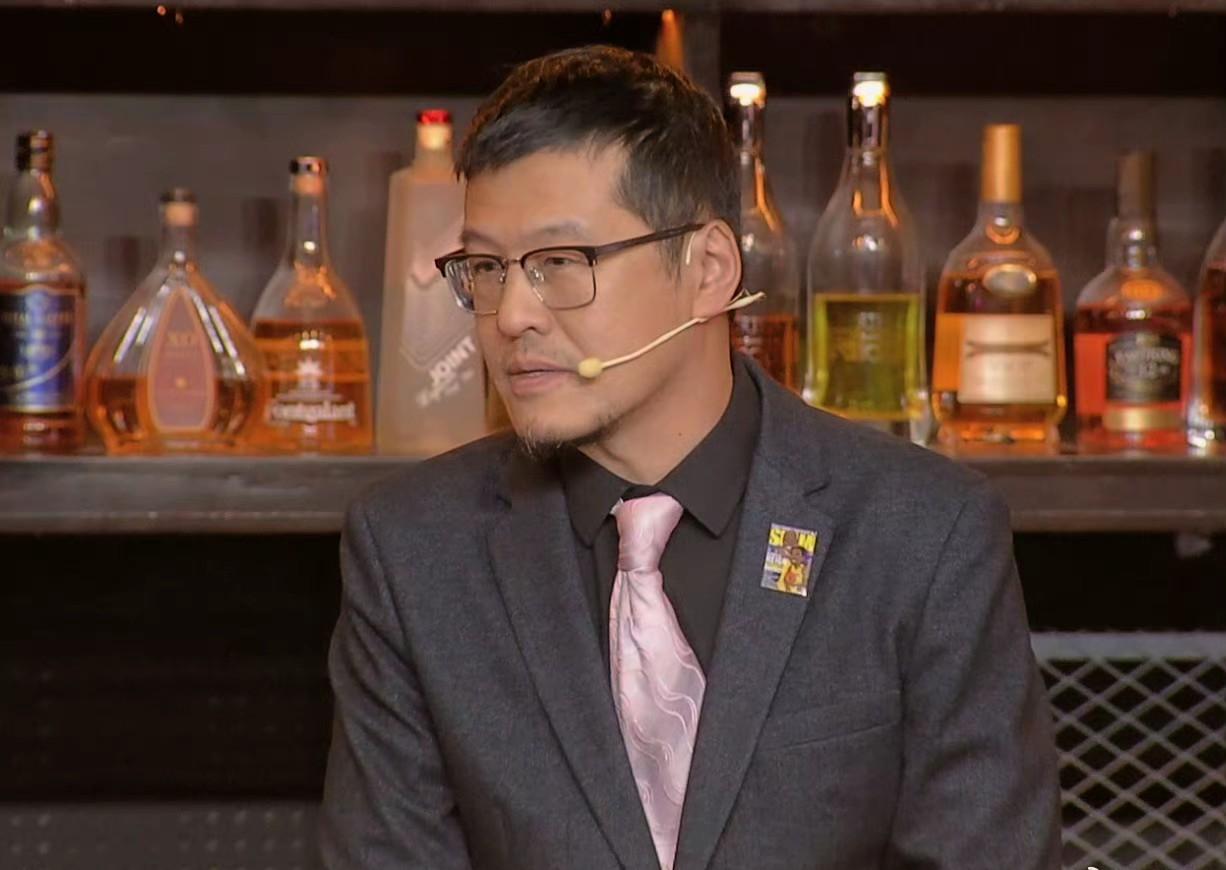 解说今天中国男篮这场世预赛时，杨毅开玩笑说应该邀请北京首钢的老板，上海久事的老板