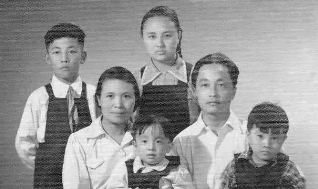 陈布文与丈夫张仃相守半世纪，晚年因绝食去世，去世一年后丈夫选择再婚
1949年9