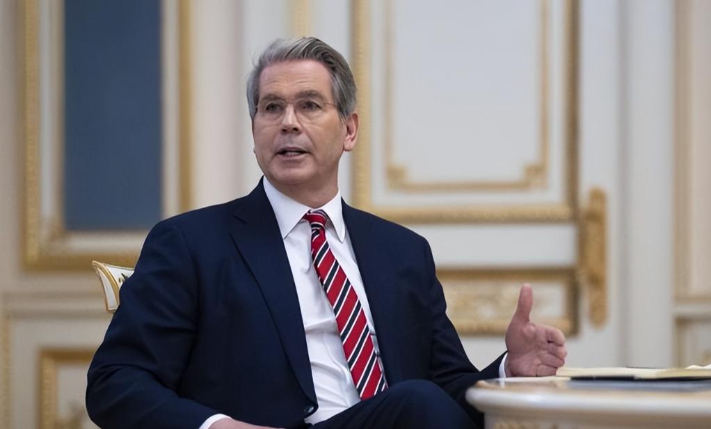 美财长：中国买不到伊朗油。同一天，70艘油轮装满美国油高价出口！

4月14日，