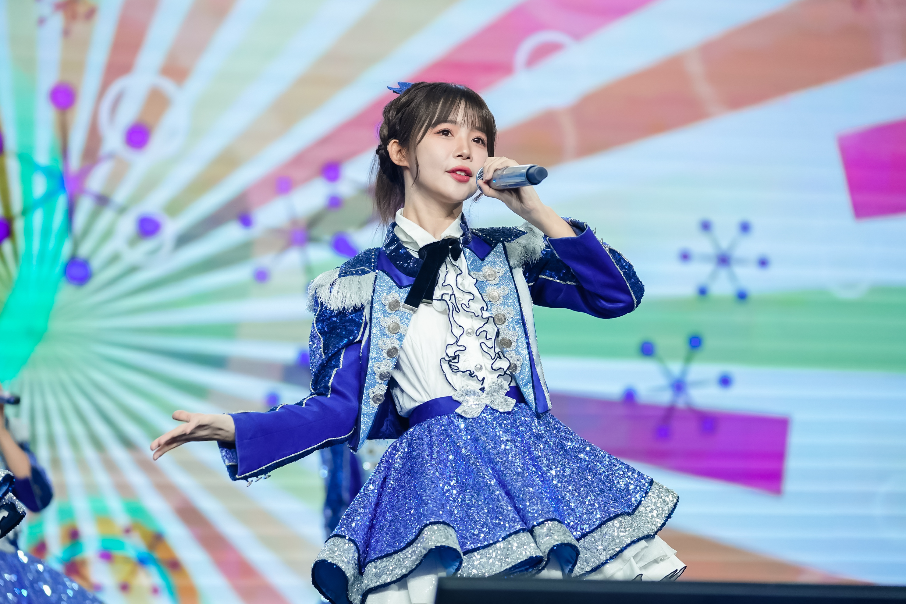AKB48超甜心动舞台 漫展舞台上的ABK48妹妹们也太甜了吧，是谁家的小可爱们