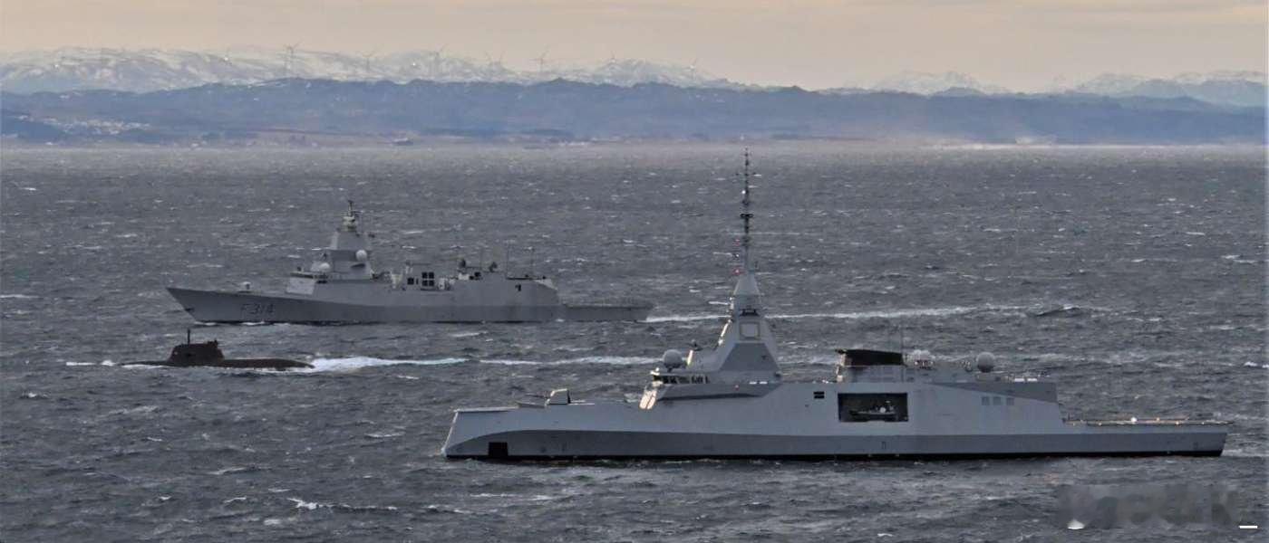 法国海军FDI护卫舰开始与其他国家舰艇合练：FDI的斧形艏要刷屏了，习惯成自然法