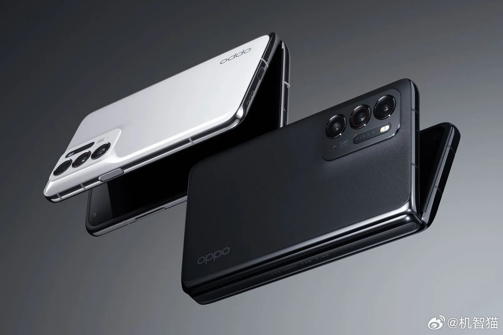 华为、苹果都拥抱了阔折叠方案，让人不禁想起当年 OPPO Find N。这款胖折