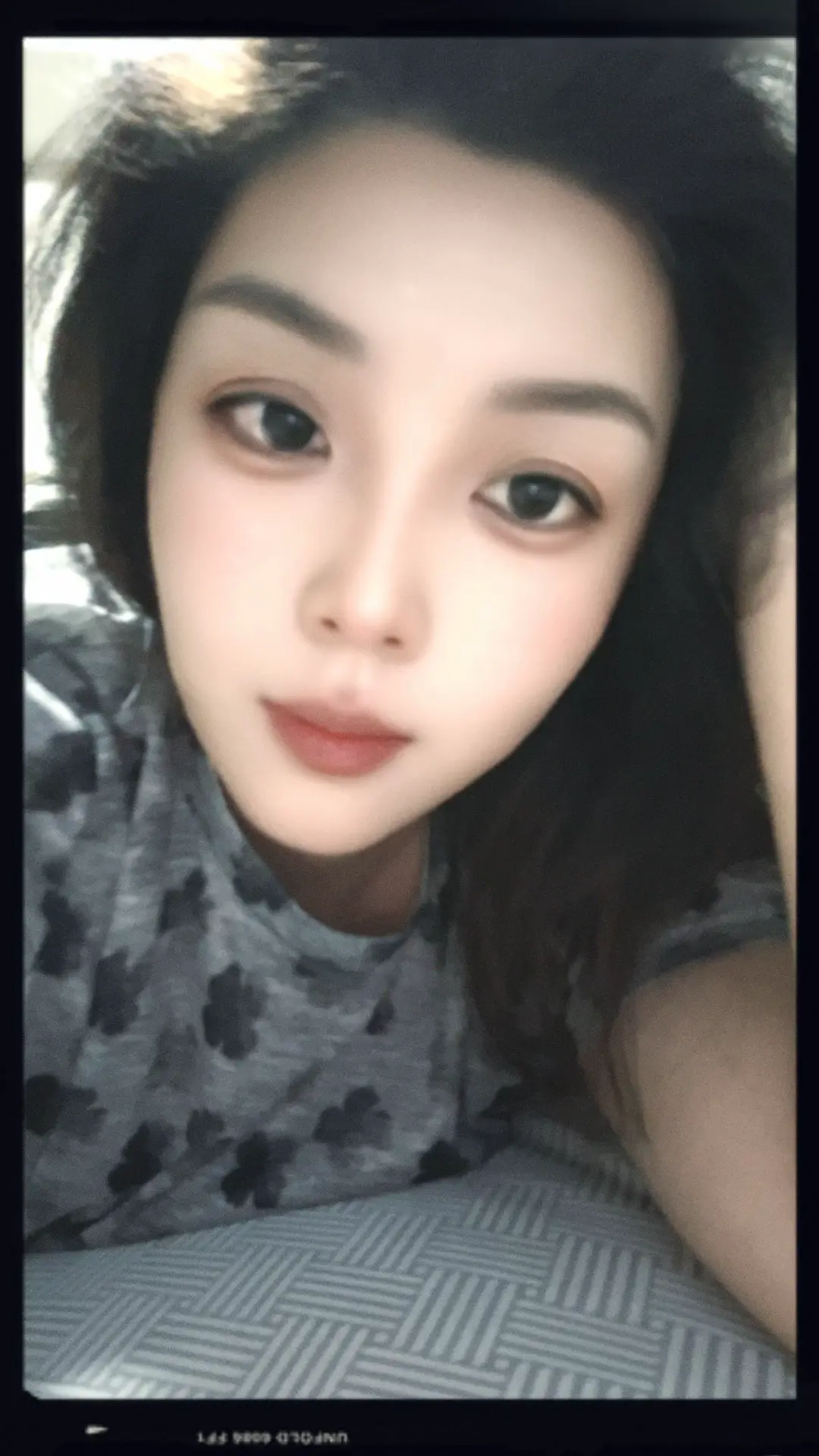 轻轻放下忧虑，暖暖拥抱自己，这一生，若竭尽全力，那就要学会顺其自然，风...