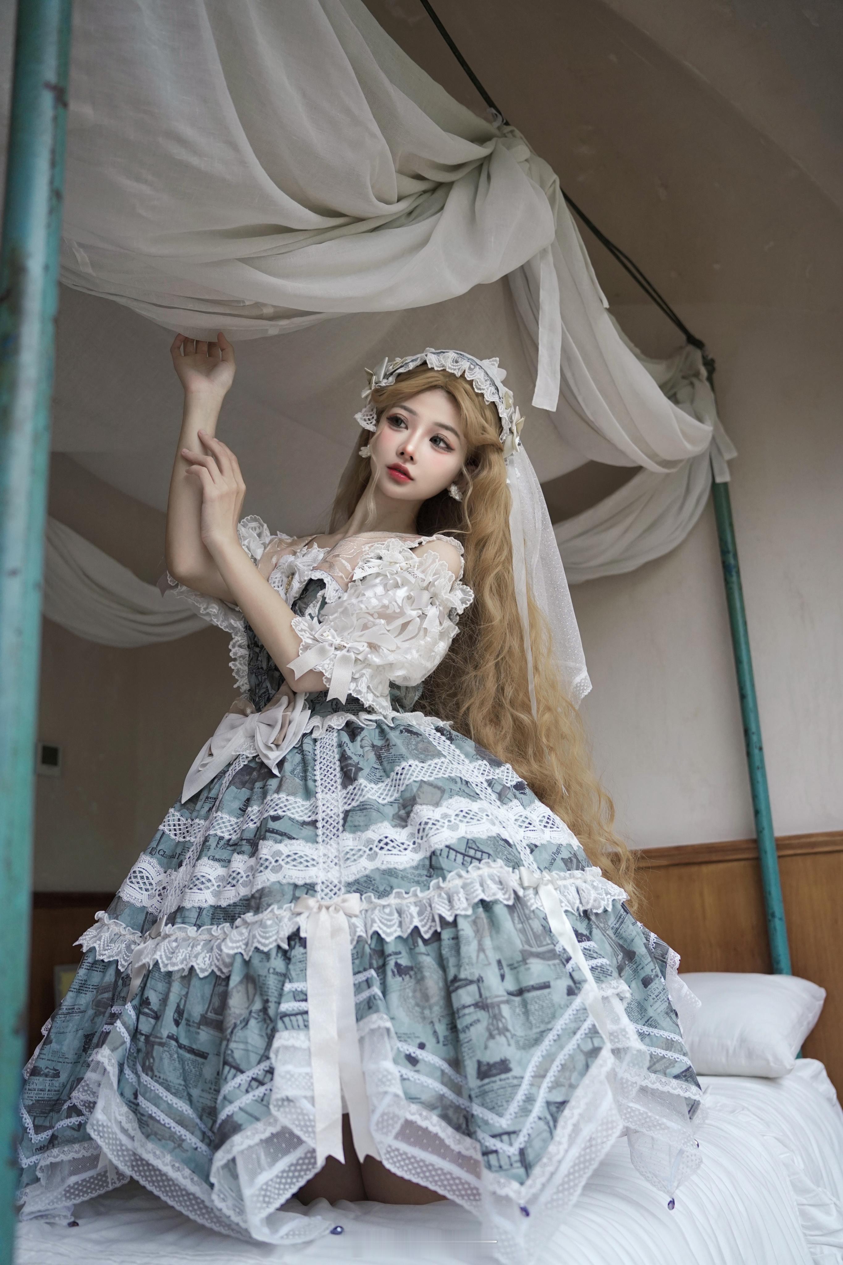家具系列四色📷🧚🏼‍♀️：小野汀📷：熊北👗：#古典玩偶##lolita