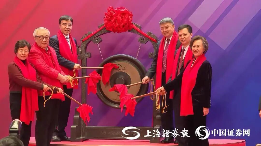 高开750%，市值破千亿元！宇航电源“国家队”，登陆科创板