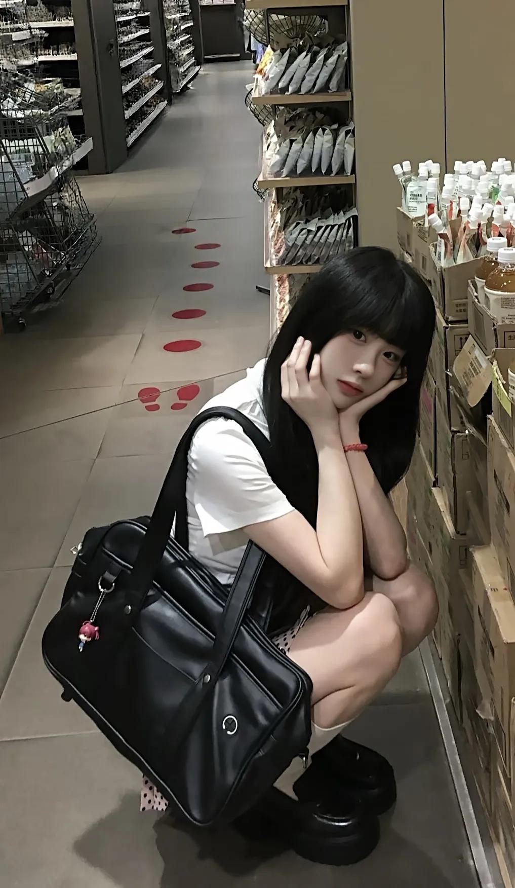 这个不用去纠结，不管是男人还是女人高一点儿有气质有魅力有风度最好。
人类最好的身
