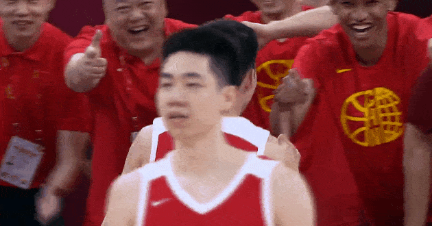 辩证看廖三宁！突破无解却粘球失组织，杨瀚森王俊杰全程无球可打
 
中国男篮 廖三