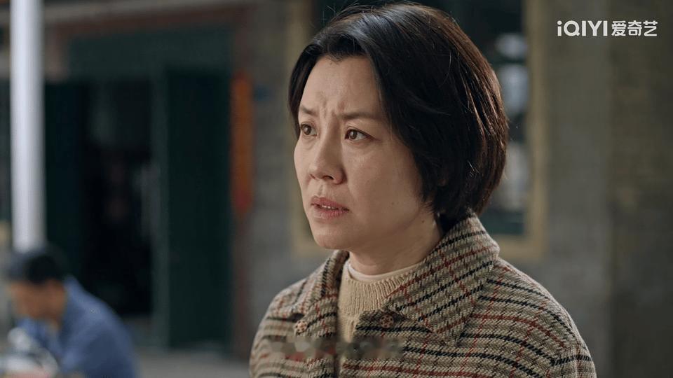 关晓彤王子奇新剧撕破脸了 齐时和曹信为了配合父母决裂，真是操碎了心！那刻意装出来