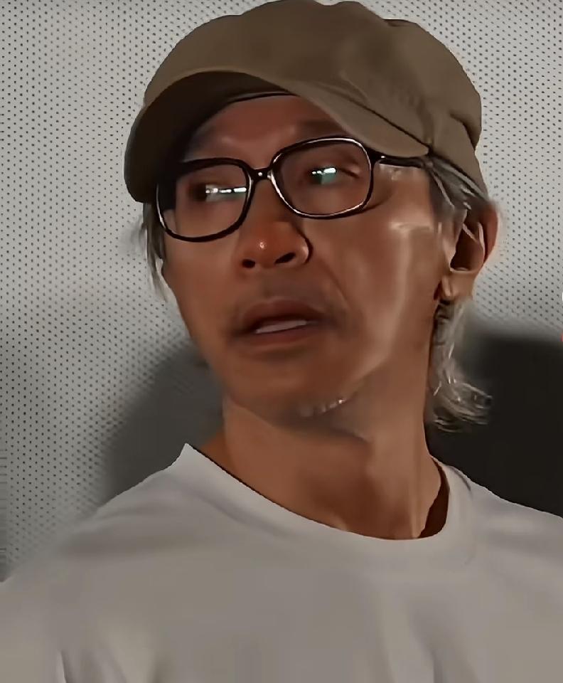 周星驰绝对是最有爱国情怀的演员和导演，他热爱自己的国家，热爱自己的民族，他所有的