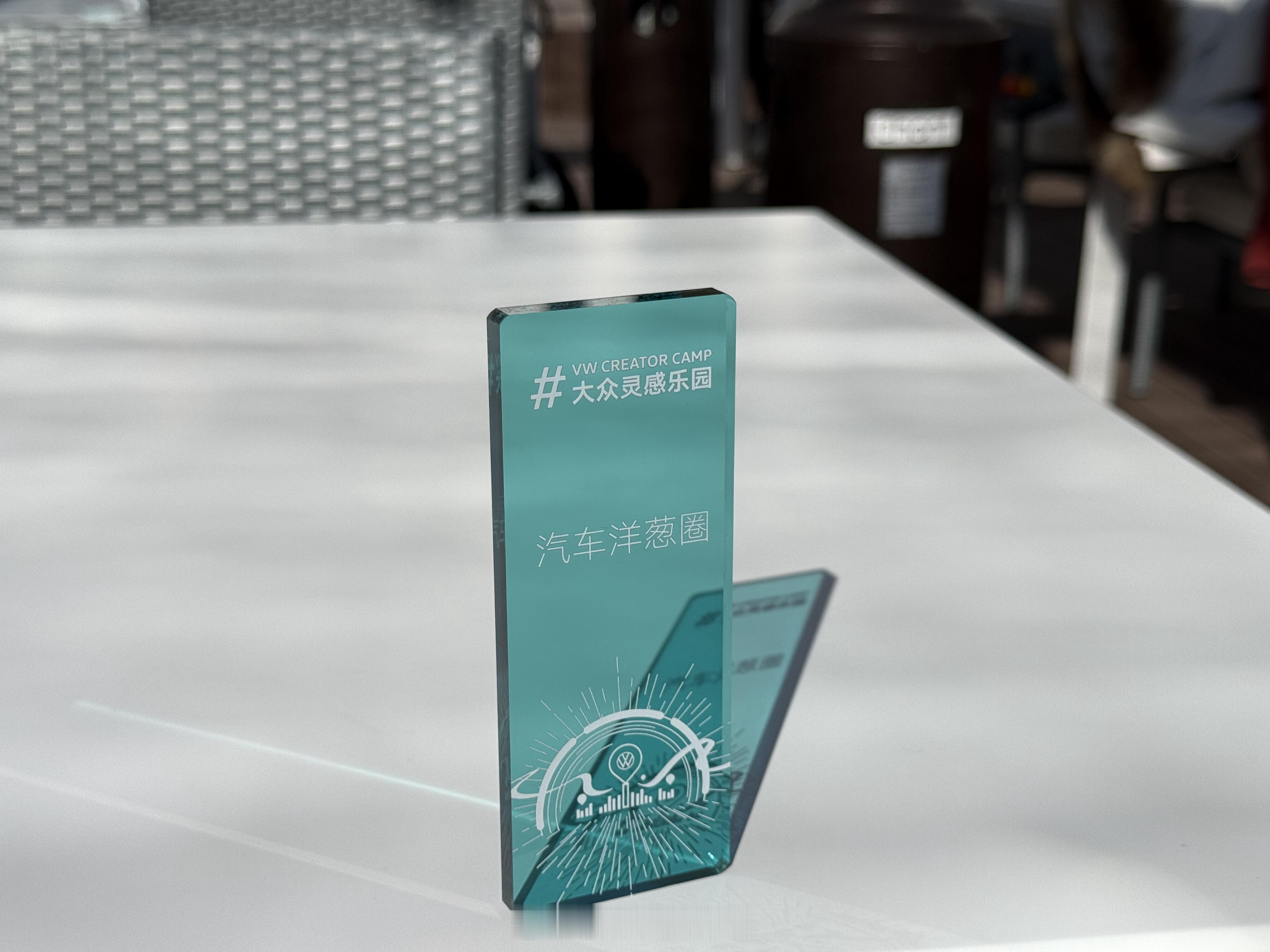 你们觉得大众哪台车最经典？据说一会儿能看到最早的桑塔纳捷达，还有各代GTI[求饶