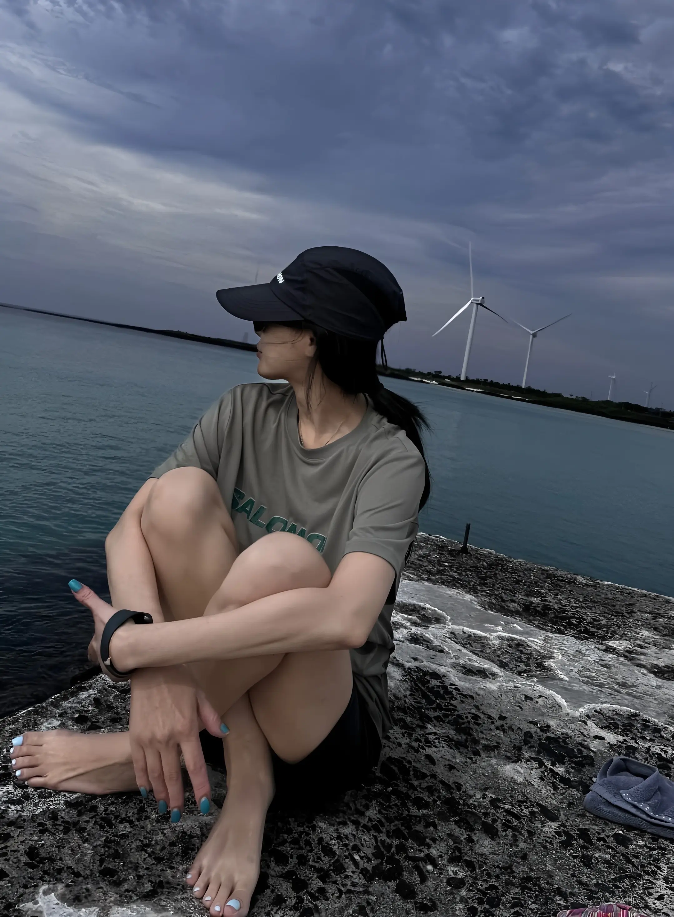 李周妍。