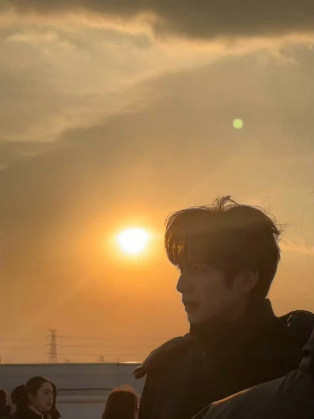 小孩子才做选择，我全都要宋威龙各个风格！今晚继续看骄阳似我！