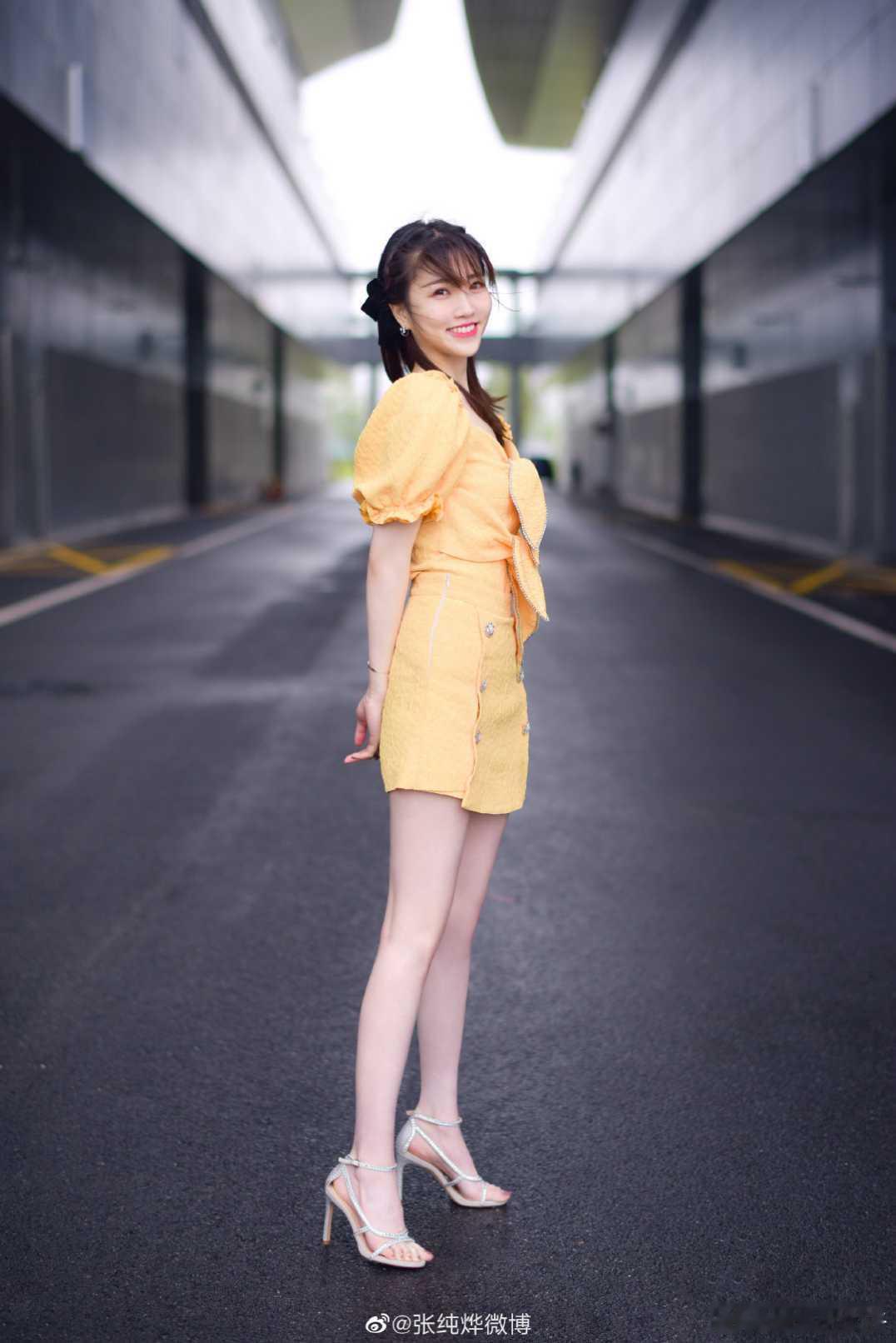 张纯烨张纯烨 六月打卡支持纯烨缘分带来了奇迹真心相伴着珍惜用每一秒的付出书写着传