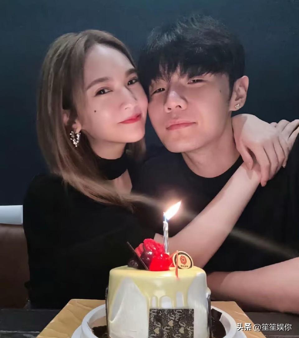 别人都用AI批量生产，李荣浩偏要手搓到底，这份较真太难得。他性格就是直给、不绕弯