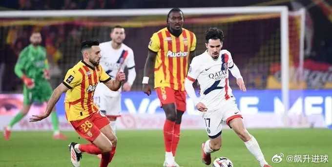 仅差1分！法甲争冠对手拒延期 官方硬刚：凭啥要为巴黎冲欧冠让路北京时间3月24日