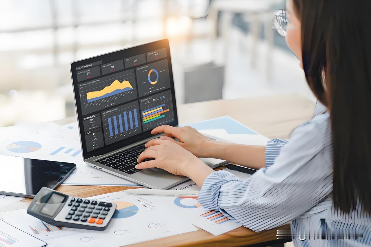 我们总说，大环境不好，时运不济，怀才不遇。翻开朋友圈，满是对内卷的吐槽、对不公的