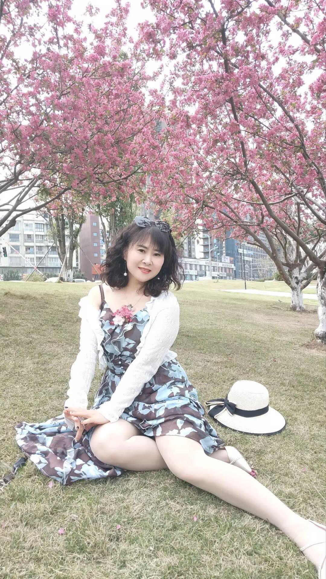 只要有你，便是心安，心有所向，只要有你，一生有你，温暖与你