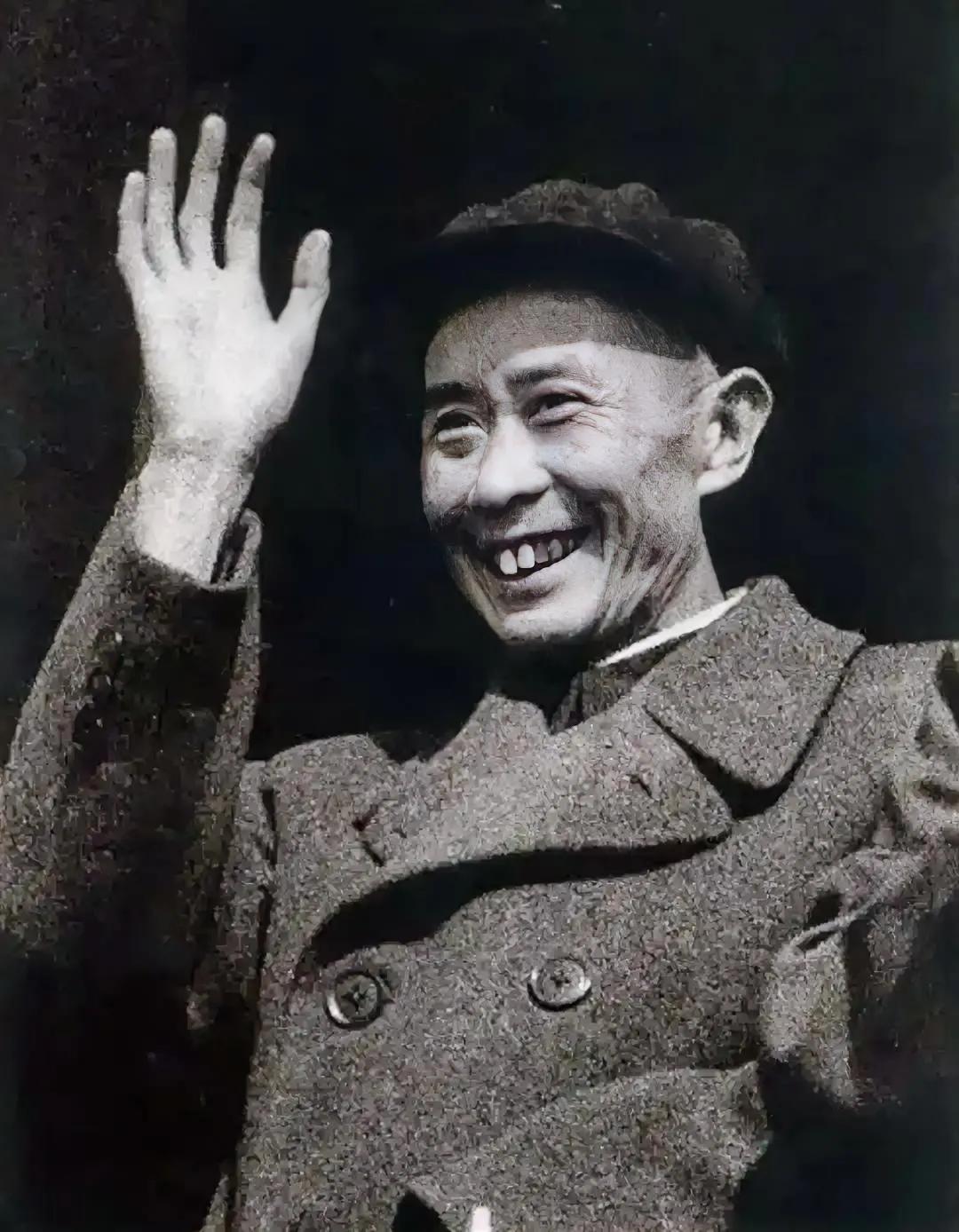 在岁月的长河里，有些人物注定会名垂青史，李井泉就是其中一位杰出代表。提及他的光辉