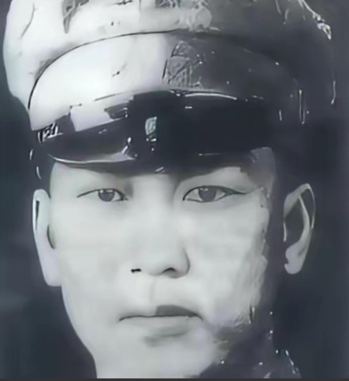 1949年，将领非死即降。副官急问：“怎么办？”周嘉彬沉默良久：“化整为零，撤。