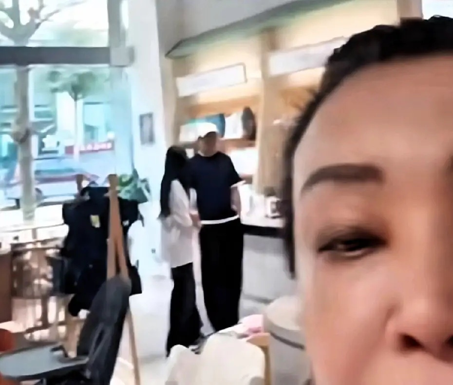 张兰晒汪小菲带小玥儿，给小弟弟买礼物！同父异母的兄弟姐妹，其实得看大人如何引导，