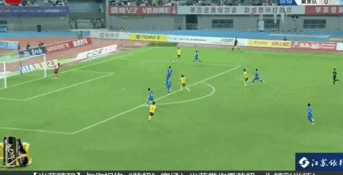 苏超泰州vs南京 比赛五分钟，武之程门前补射破门，泰州队1-0南京队。感觉南通才