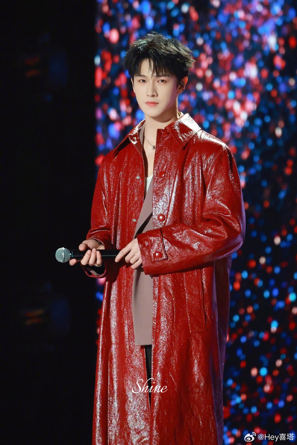 百家站姐拍的李昀锐百家站姐发了李昀锐都让让内娱舒肤佳来了每一张都像是被冰镇柠檬水