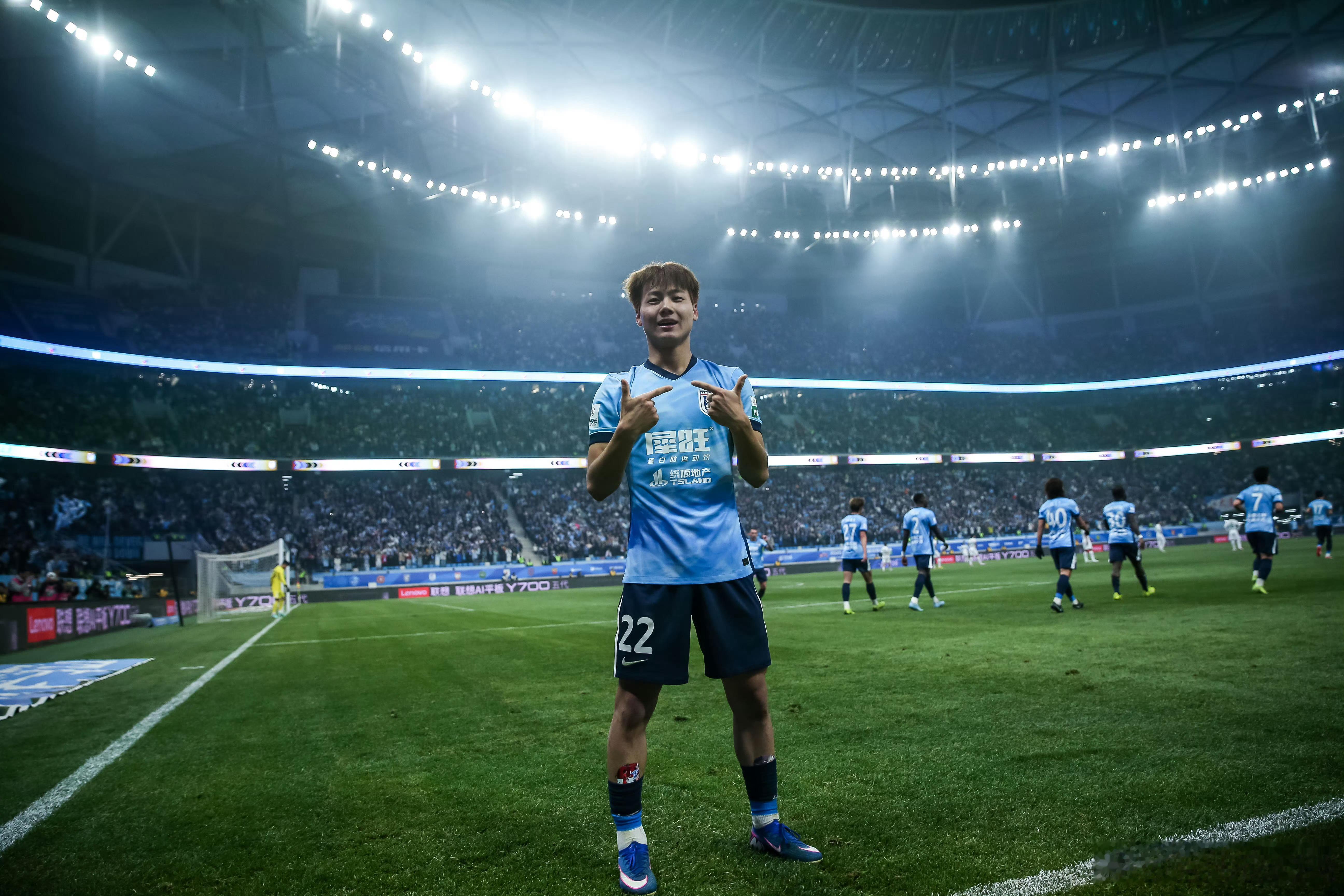 大连英博辽宁铁人vs大连英博中超联赛 在毛伟杰本赛季出场的四场比赛中，被犯规次数