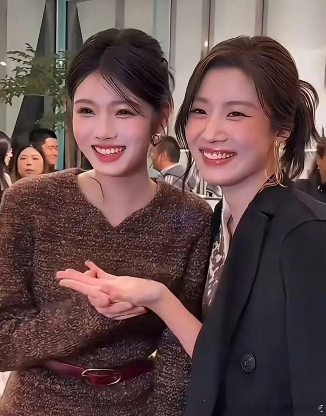 艾米和卢昱晓又同框了  状态怎么样 