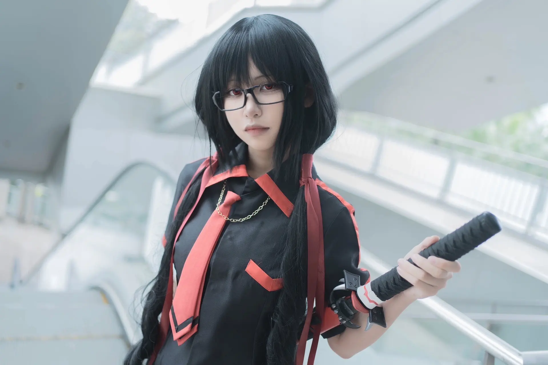 文人，骗子。
