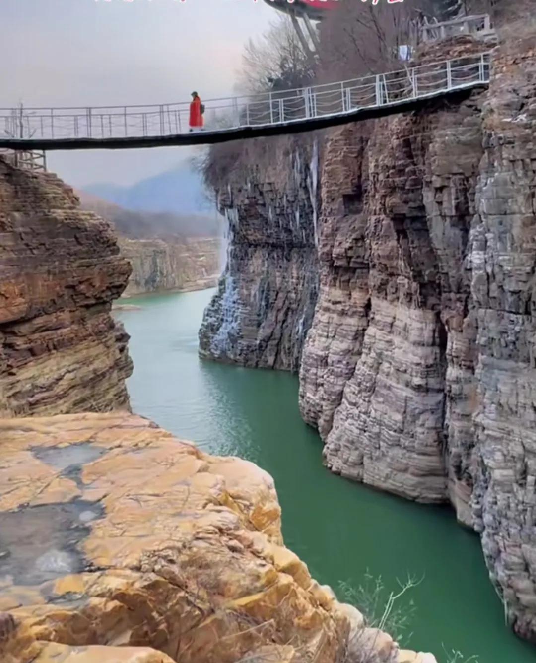 天桥段，红旗渠旅游景点
漳河天桥段也叫洛丝潭，是一个很特别的地方。它位于河南，河