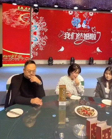 卧龙碰到凤雏，半斤八两！