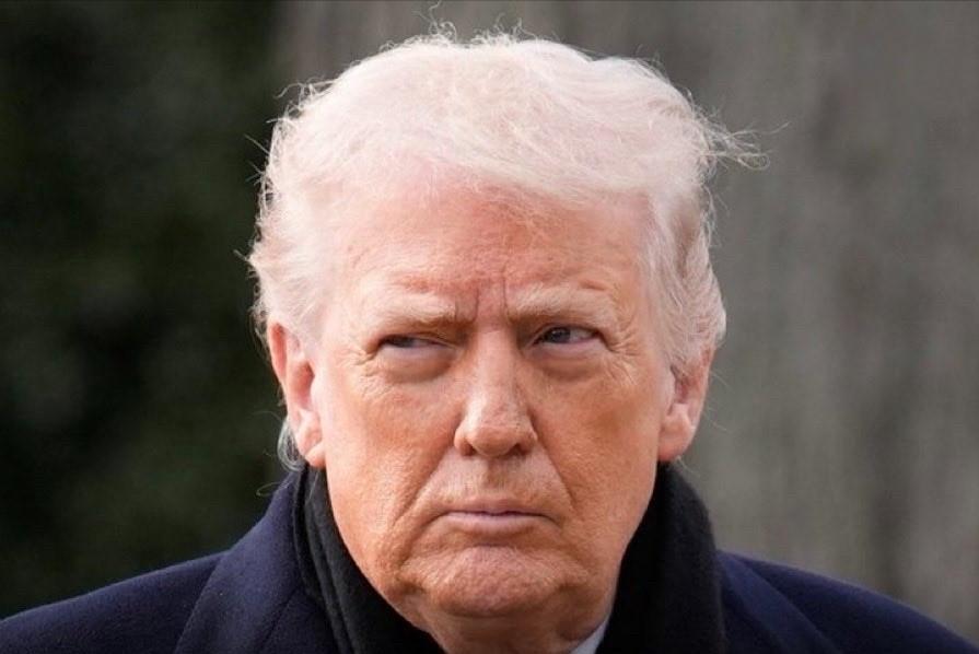 美国心急，黄仁勋访华
由于中国并没有大量订购英伟达H200芯片，这也使得美国芯片