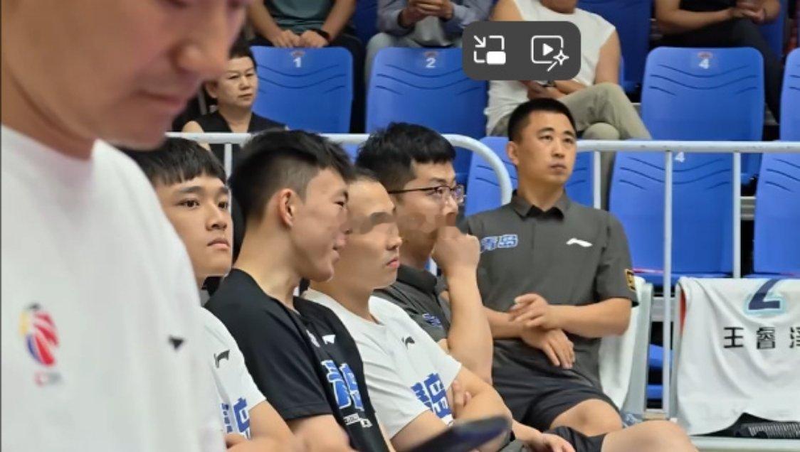 关于王弈博转会因为稠州方面不盖章不成功这件事，我建议上“浙里办”APP办理 ，这