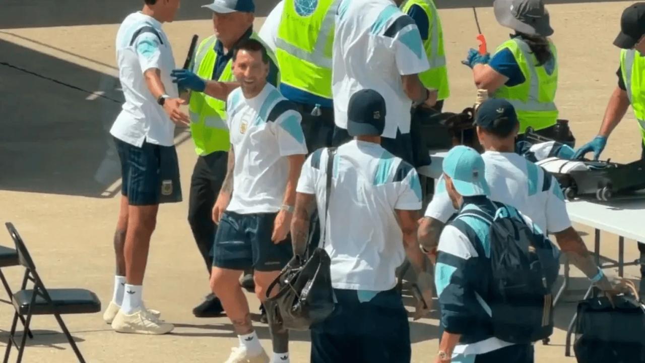 阿根廷队安检出“插曲”：罗梅罗带点火器被查，梅西在一旁笑翻了

在2026年世界