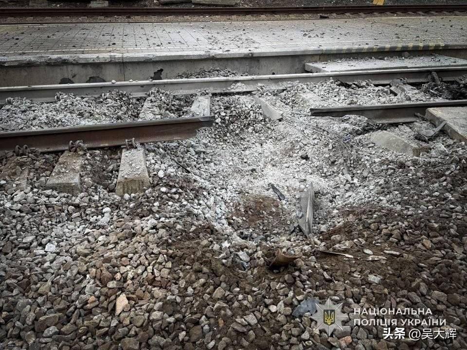 俄军打击乌军铁路物流、通信系统和电力控制节点


2026年3月20日至21日期