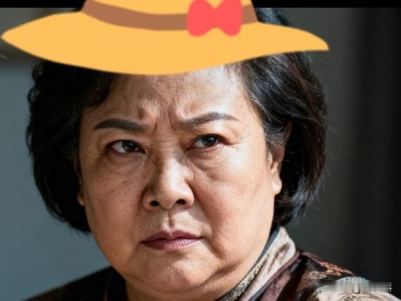 我发现了一个好奇怪的现象，女人到了50多岁，为啥好多人的脸上都是一副恶狠狠的样子