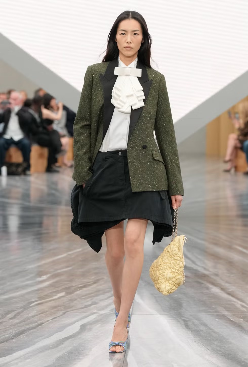 Dior大秀你觉得这样的 Dior CP，好嗑吗？Jonathan Anders