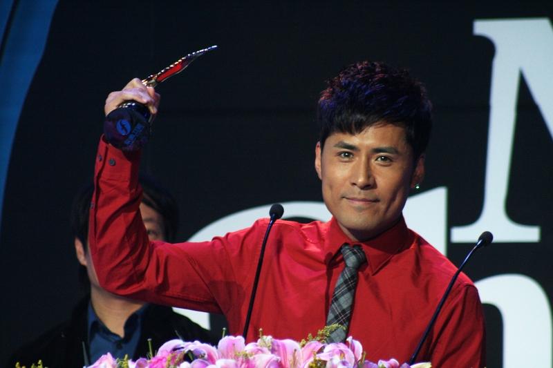 “卧槽！练到血管爆青筋的健美冠军，居然被‘心脏’反杀？！合肥健美圈今天炸锅——王