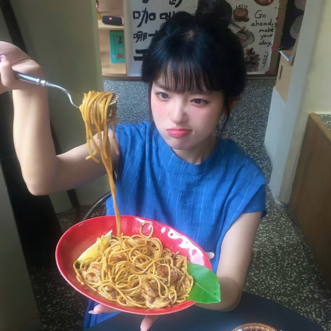 WeChat套图 | 头像背景图搭配 | 高质氛围感女头 